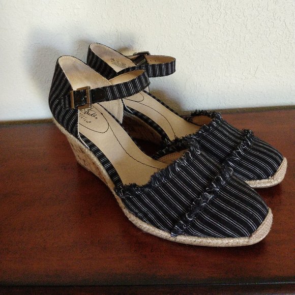 Life Stride-Leena | Black w/White Stripe Wedge-NWT - Picture 6 of 8